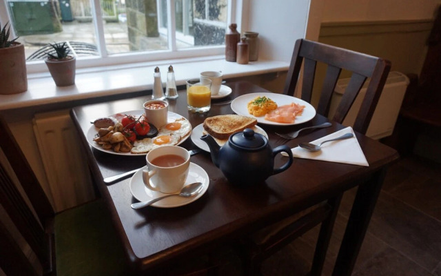 Weavers Guest House
