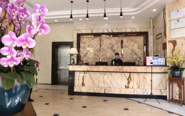 Yunhong Hotel (Guangzhou Railway Station Xicun Subway Station)