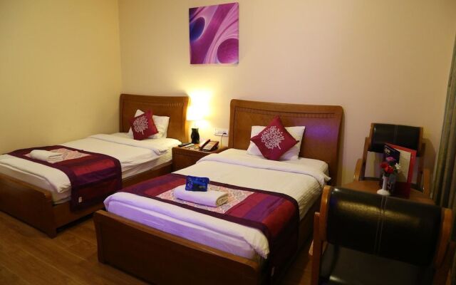 OYO 2192 Hotel Gianz