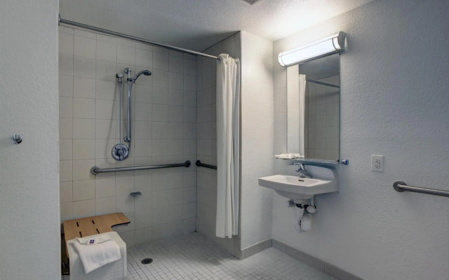 Motel 6 Irvine - Orange County Airport
