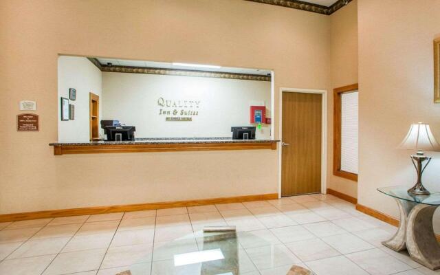 Quality Inn & Suites