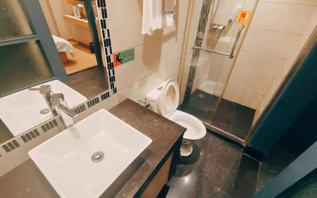 Zhongshan Wenhua Fashion Hotel