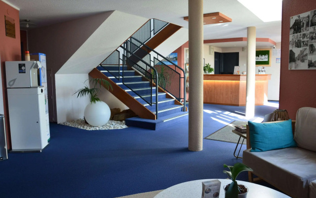 Brit Hotel Caen Herouville