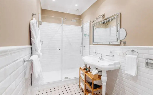 Grand Manor 5*