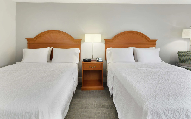 Hampton Inn Atlanta - Newnan