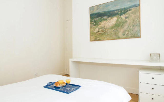 Saint Michel - Cluny Area Apartment