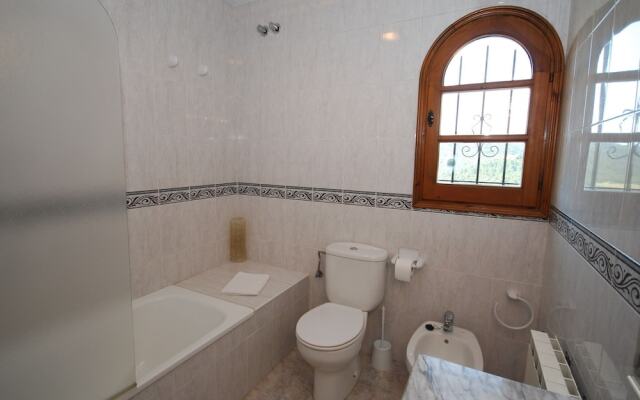 Deluxe Villa in Calonge With Private Pool