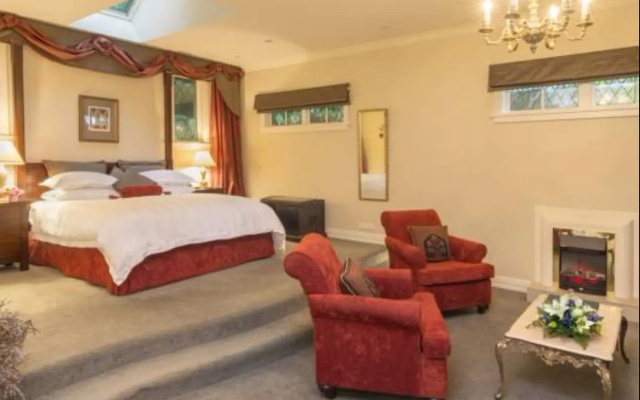 Greenmantle Estate Hotel
