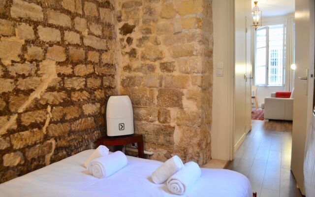 1 Bedroom Flat In Central Marais