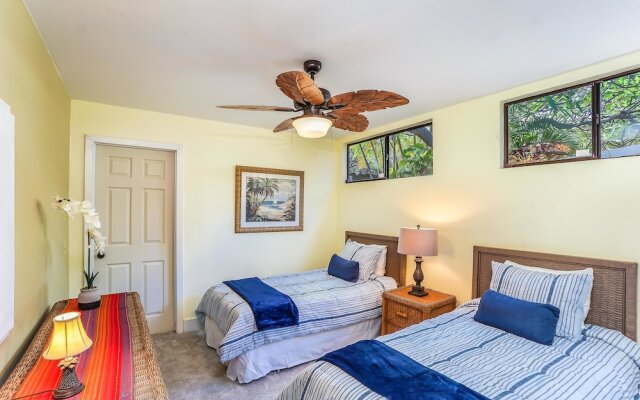 Hale Huna Kai Oceanfront by RedAwning