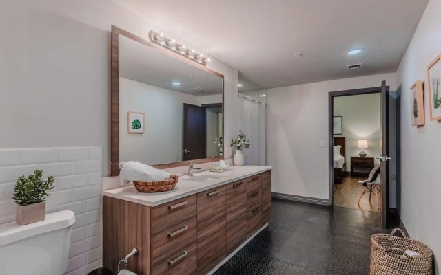 Visit Dallas From A Spacious 2-Bdrm Loft!