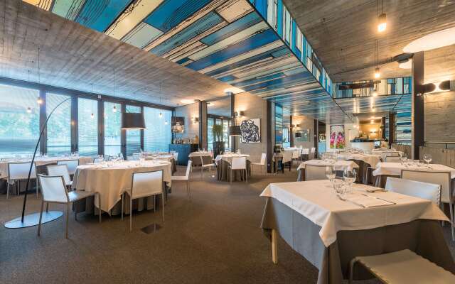 DUPARC Contemporary Suites