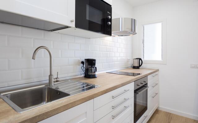 Home2Book Modern Center Apartment +WiFi & Terrace