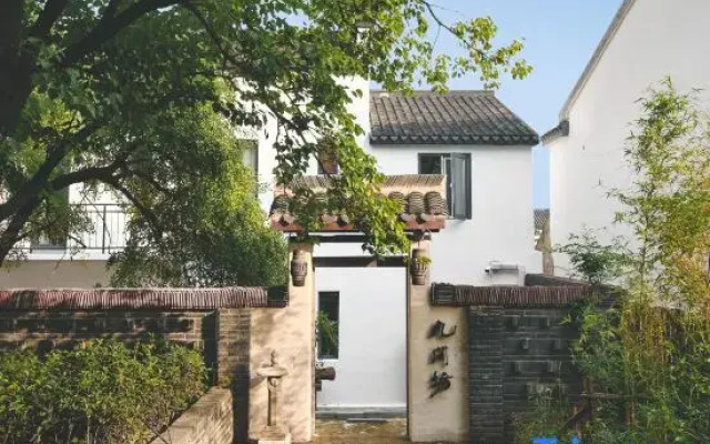 Jiujianfang B&B