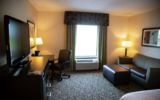 Hampton Inn & Suites Sharon, PA