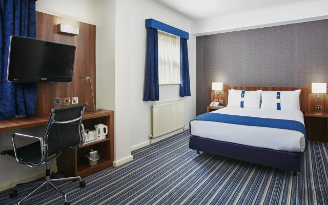 Holiday Inn Express London Victoria by IHG