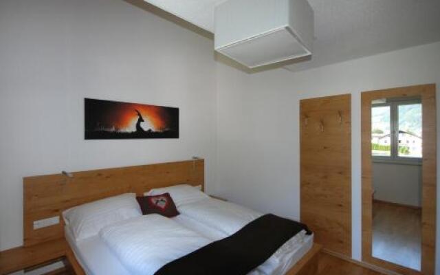 EdelWeiss AlpinLodge