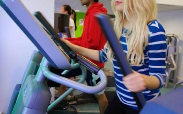 Qingdao Starway Middle Xianggang Road Hotel