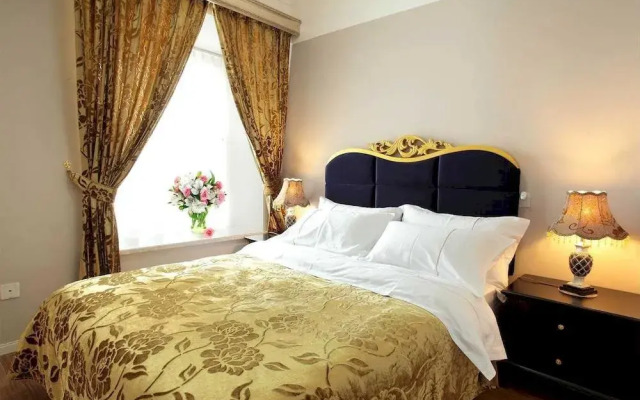 Chengdu House Hotel