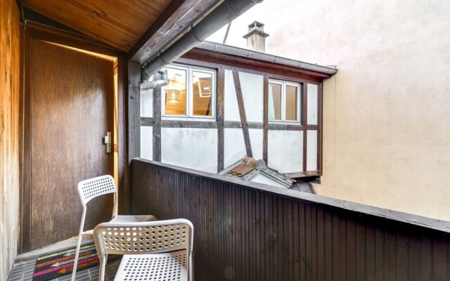 Lovely Apartment With a Small Terrace