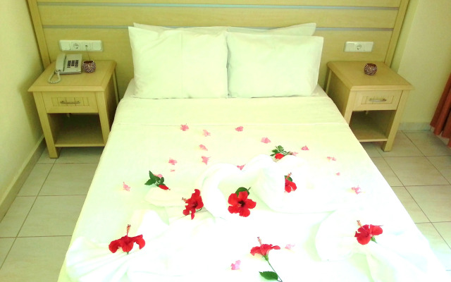 Summer Rose Hotel
