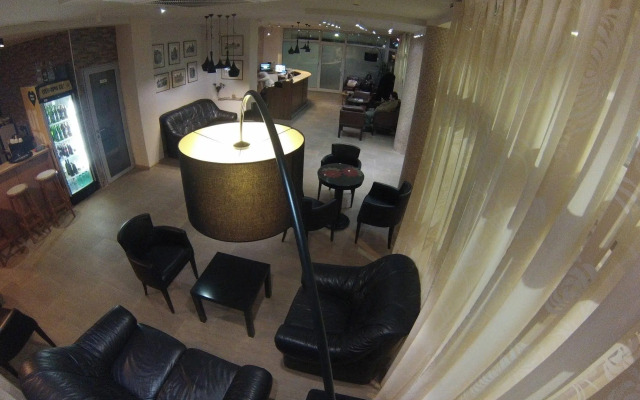 Orange Inn Hotel