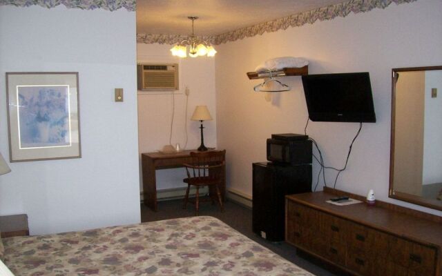 Ozark Plaza Motel & RV Park