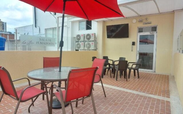 La Pera Hotel