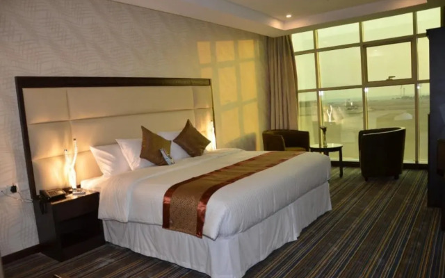 Golden Armada Hotel