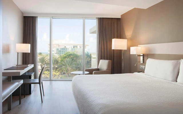 AC Hotel by Marriott Miami Beach