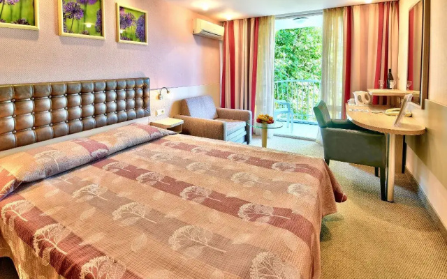 Hotel Sandy Beach