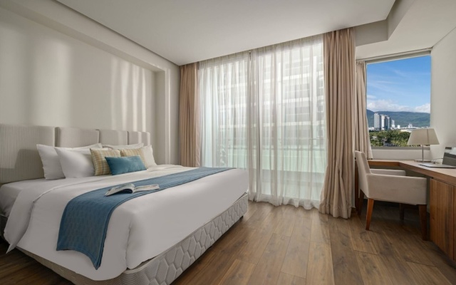 Exclusive 120sqm 2bdr Corner Suite Rooftop Pool – Guest Rooms – Da Nang