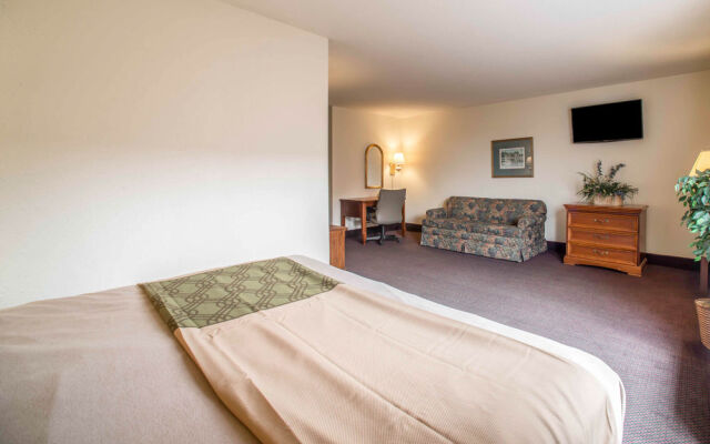 Econo Lodge Marion, IN, 46952