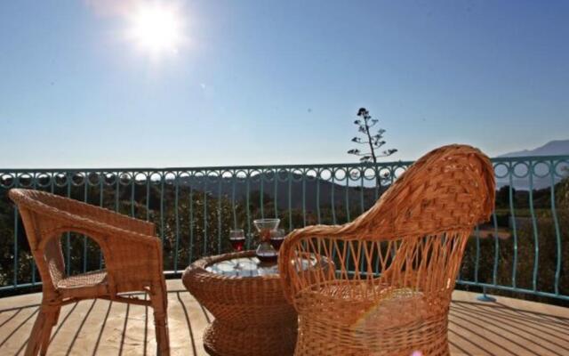 Citrus Hotel and Villa