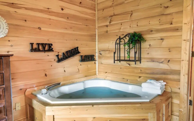 Timberwolf Vista w HotTub Pool View