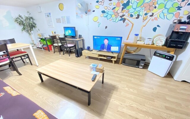 Seoul Station Aroha Guest House