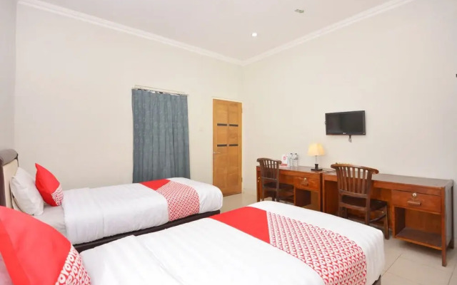 Oyo 743 Garden Guesthouse