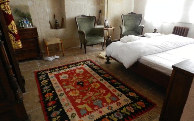 Eagle Cave Inn