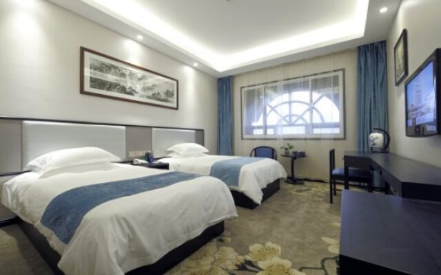 Crown Plaza