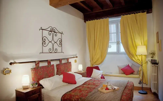 Mamo Florence - Palazzo Spinelli Apartment