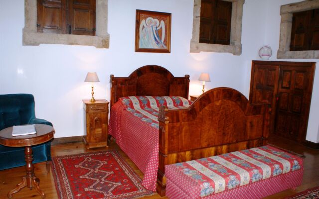 Casa Das Torres De Oliveira