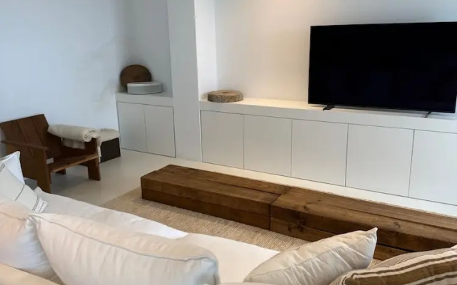 La Petite For t Seaview Flat in Marbella