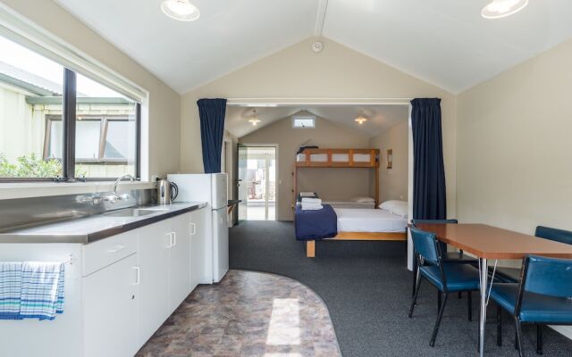 Kaiteriteri Reserve Cabins