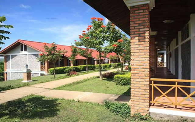 Vansana Plain of Jars Hotel