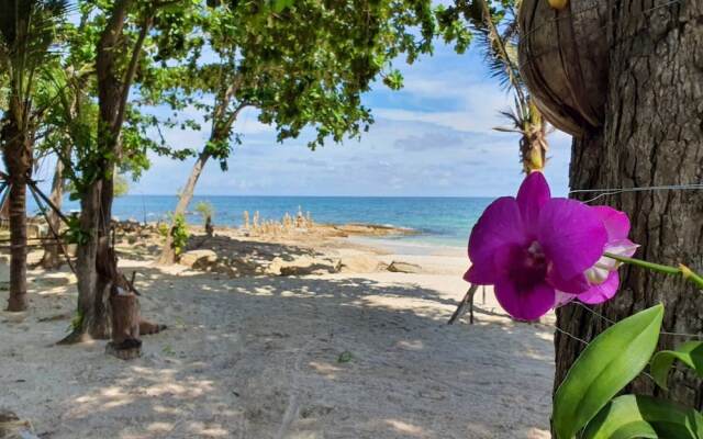 Blue Bay Bungalow