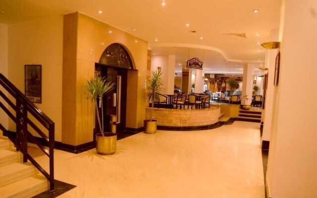 Отель Cleopatra Aswan