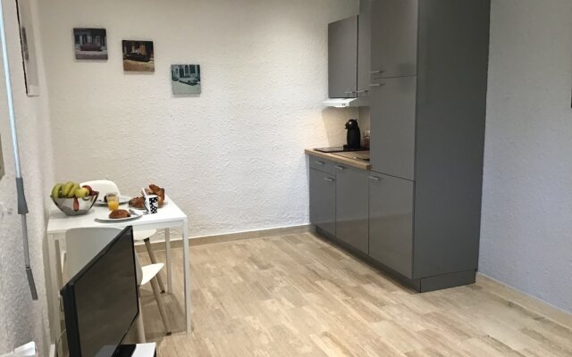 Studio in upscale residence by Weekome