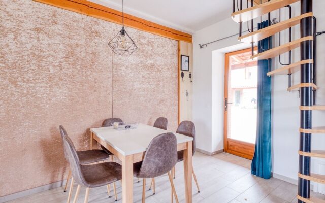 Modern Mansion in Tarn With Pool, Impressive Location