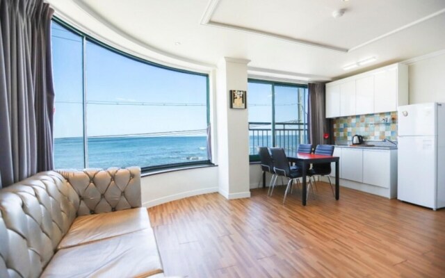 Donghae Cheonjabong Beach Pension