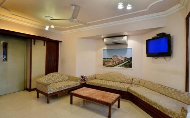 Oyo Rooms Near Gokul Das Hospital